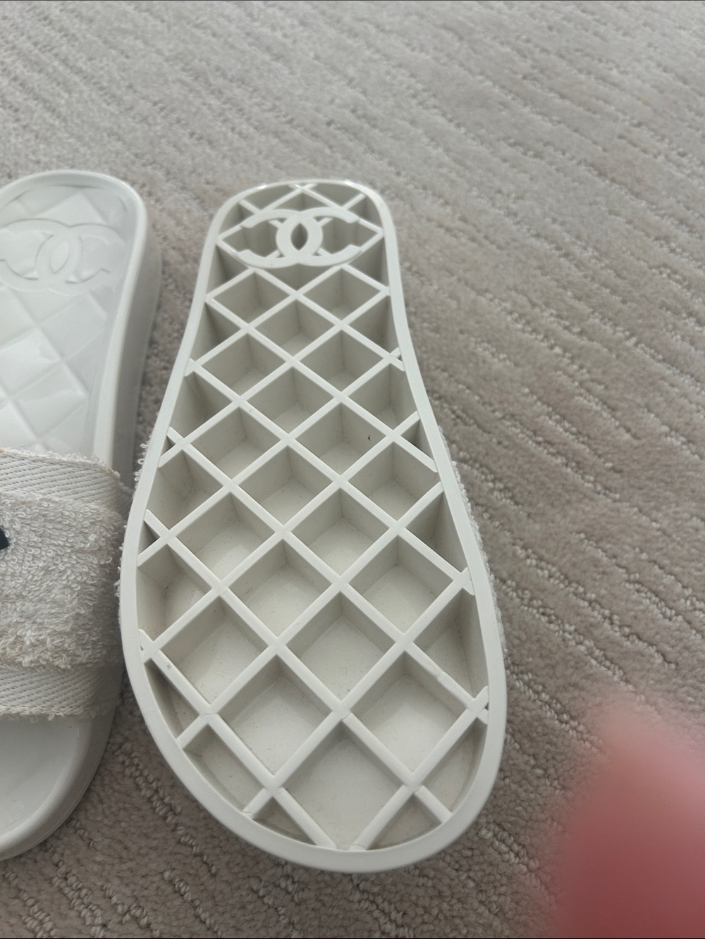 CHANEL White Slides with Black CC Emblem - Picture 2 of 3